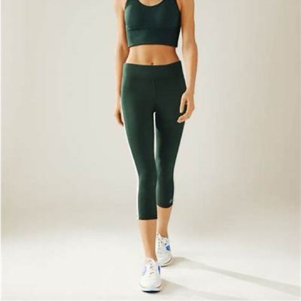 Tory Sport by Tory Burch 7/8 High Rise Seamless leggings in EUC Conifer Green